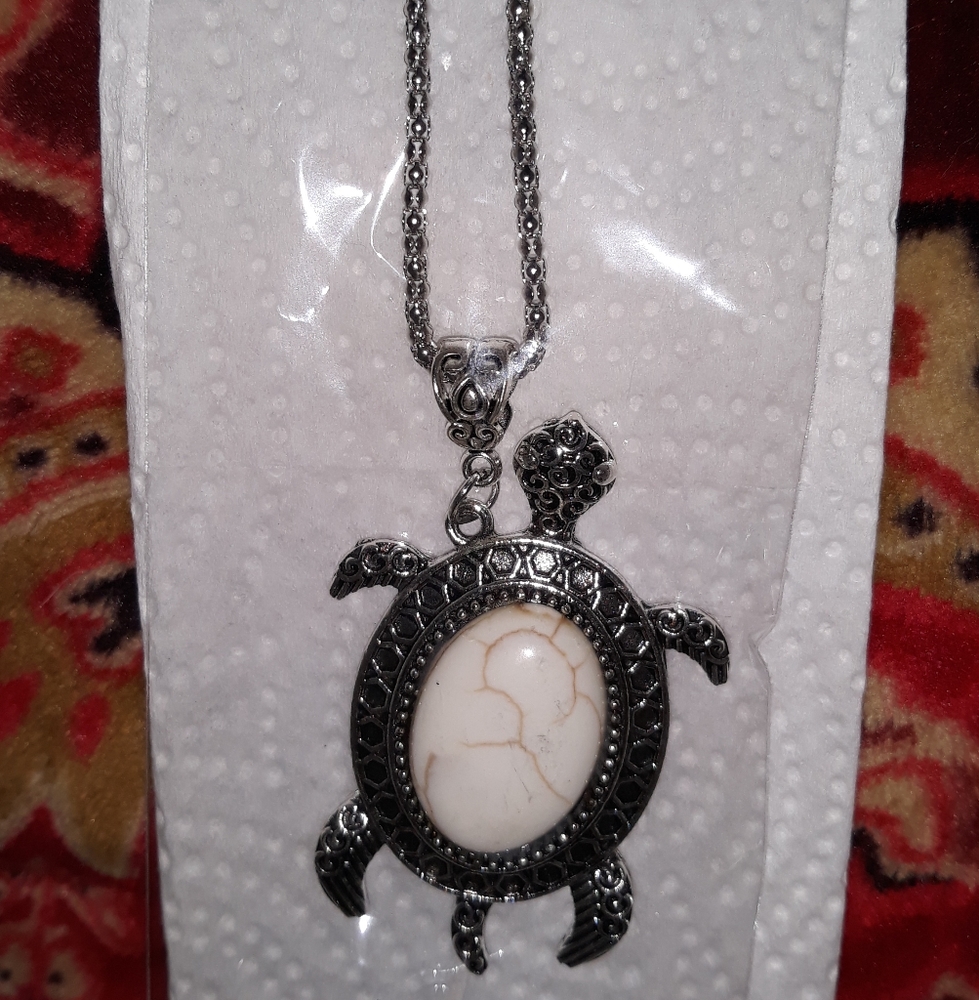 NWT Turtle Necklace White Stone Semiprecious Jewelry NEW